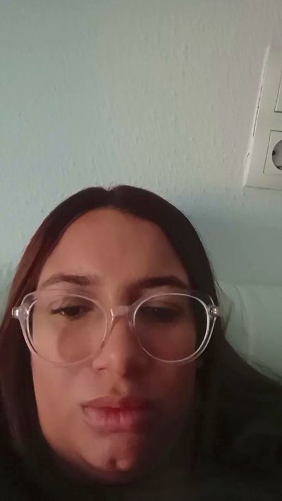 Melanipaola2003 Live Cam on Cam4 and RICams