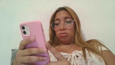 Melanipaola2003 live cam on Cam4