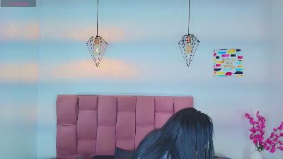 Melannyy__ live cam on Cam4