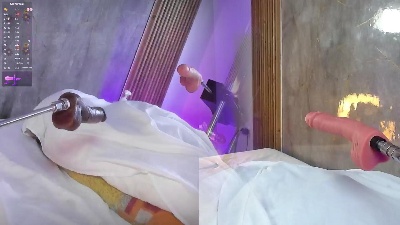 MelanyHolsen live cam on Cam4