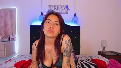 Melany_cherry live cam on Cam4