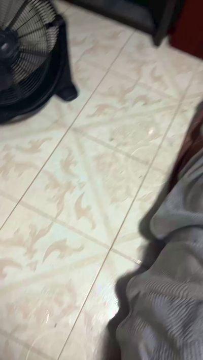 Melapelan live cam on Cam4