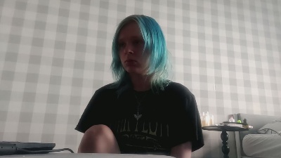 MelbaTanon live cam on Cam4
