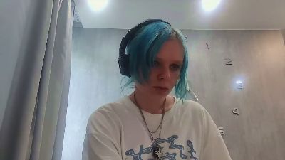 MelbaTanon live cam on Cam4