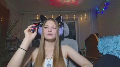 MeldaBoghosian live cam on Cam4
