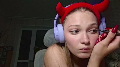 MeldaBoghosian live cam on Cam4