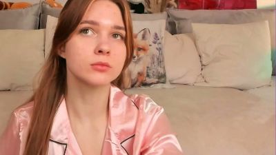 Melenamiles live cam on Cam4