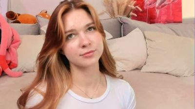 Melenamiles live cam on Cam4