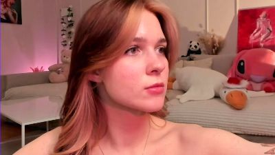 Melenamiles live cam on Cam4