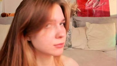 Melenamiles live cam on Cam4