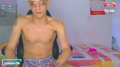 Melga02 live cam on Cam4