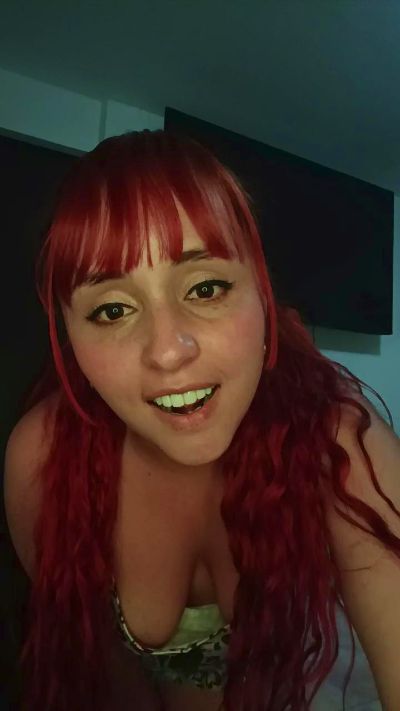 Meli_fire live cam on Cam4