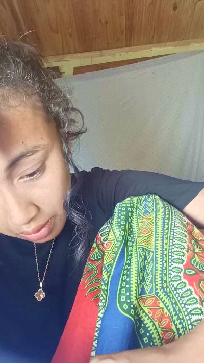 Melianah live cam on Cam4