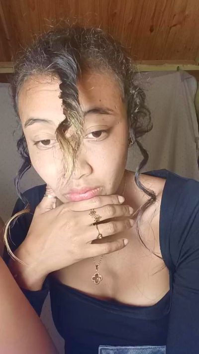 Melianah live cam on Cam4