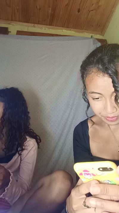 Melianah live cam on Cam4