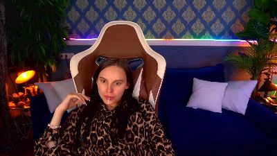 MelissaMoonn live cam on Cam4