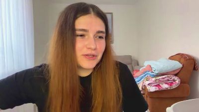 MelitaPetric live cam on Cam4