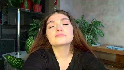 MelitaPetric live cam on Cam4