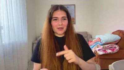 MelitaPetric live cam on Cam4
