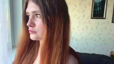 MelitaPetric live cam on Cam4