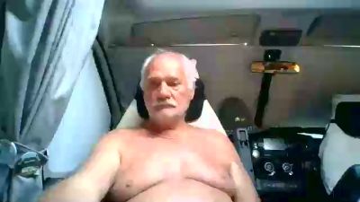 Melkmann1 live cam on Cam4