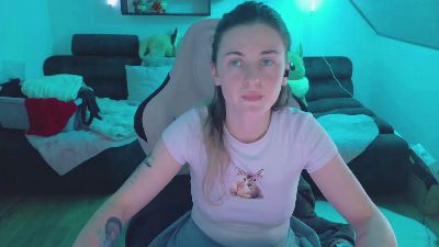 Mellyfouryou live cam on Cam4