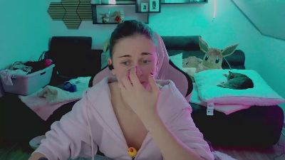 Mellyfouryou live cam on Cam4