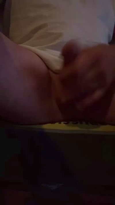 Melo2014 live cam on Cam4