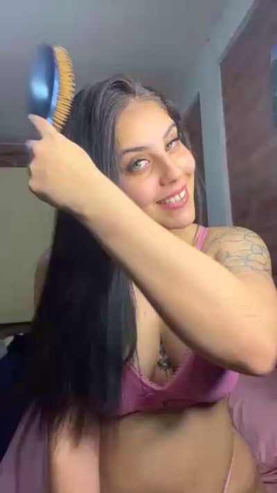 Melodiprincess live cam on Cam4