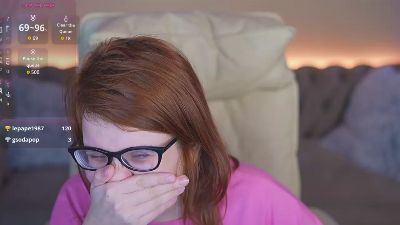 MelodyCharm live cam on Cam4