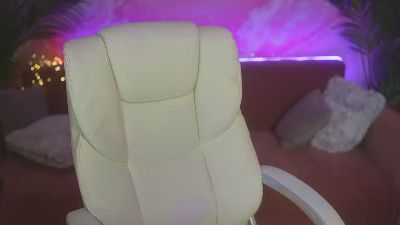 MelodyCharm live cam on Cam4