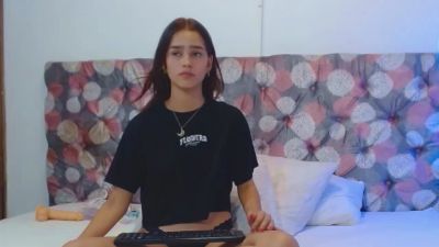 MelodyManson live cam on Cam4