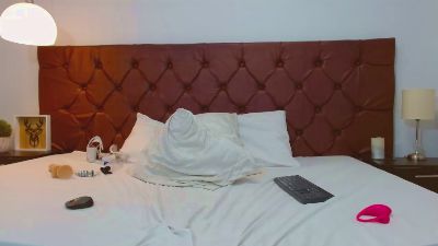 MelodyManson live cam on Cam4