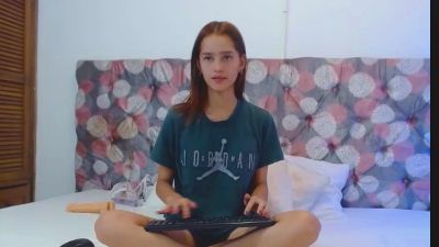 MelodyManson live cam on Cam4