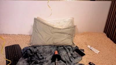 MelodyMartinez9 live cam on Cam4