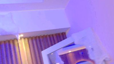 MelodyMartinez9 live cam on Cam4