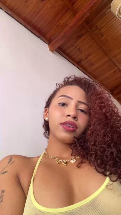 MelodyRose live cam on Cam4