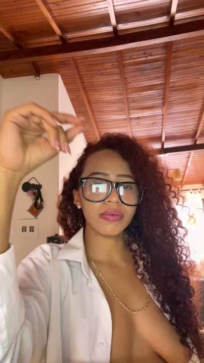 MelodyRose live cam on Cam4