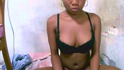 Melthina live cam on Cam4