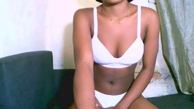 Melthina live cam on Cam4