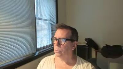 Melvin821 live cam on Cam4
