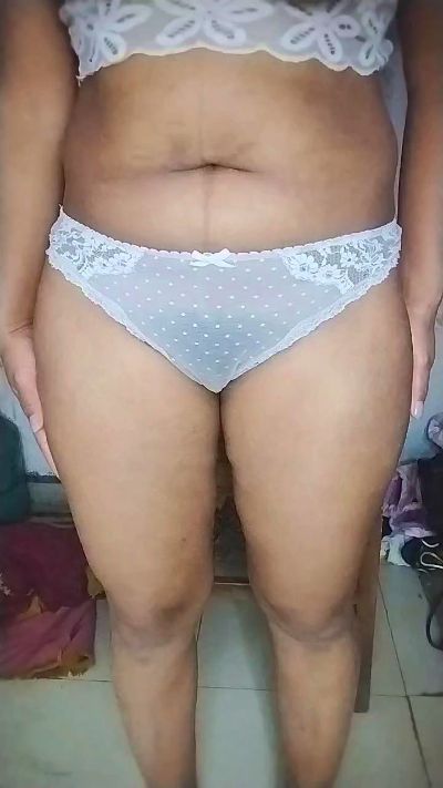 Melyss_ah live cam on Cam4