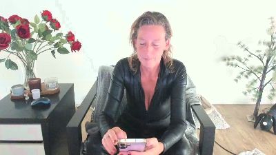 MendiPetite live cam on Cam4