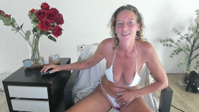 MendiPetite live cam on Cam4