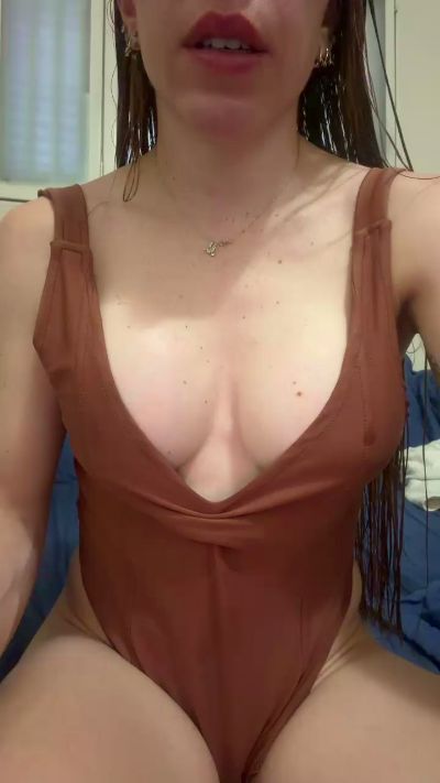 Mendonza live cam on Cam4