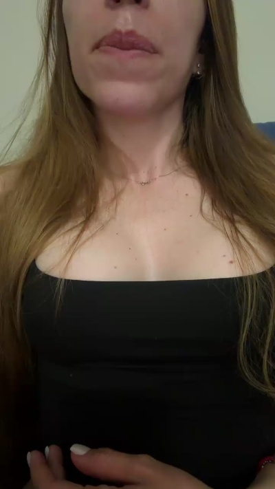 Mendonza live cam on Cam4