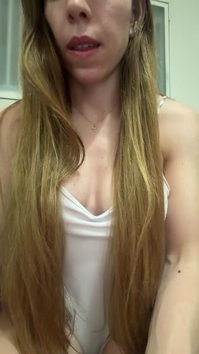 Mendonza live cam on Cam4