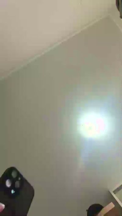 Mendonza live cam on Cam4