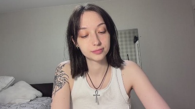 MendyHillyer live cam on Cam4