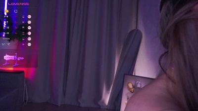 MentallyMonika live cam on Cam4